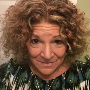 Meet your Posher, Sharon